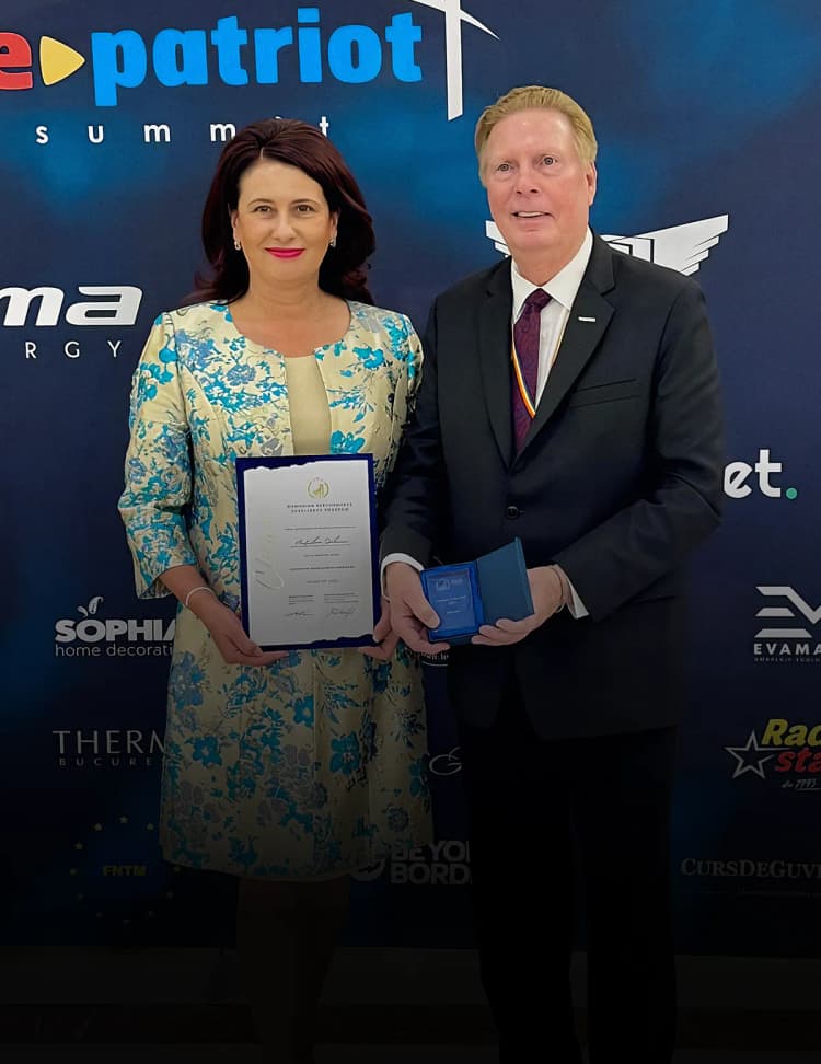 StarNet premiată la Summitul RePatriot 2025